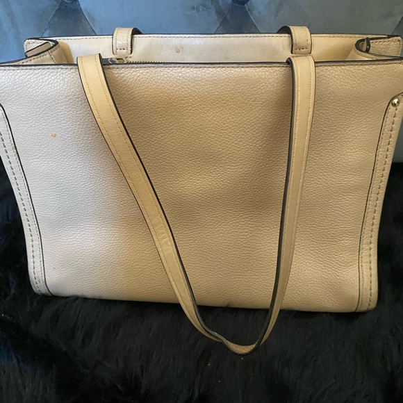 Coach tan shoulder purse - Picture 10 of 16